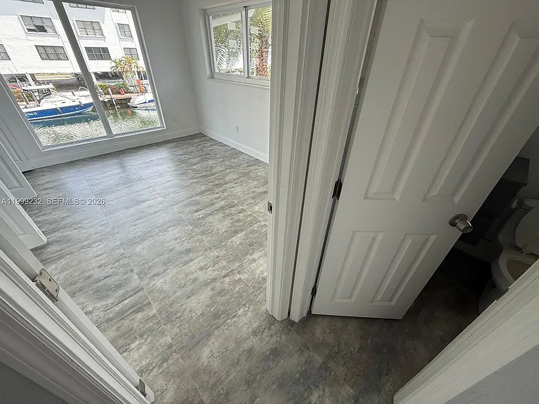 3681 NE 170th St #4 — Photo 24