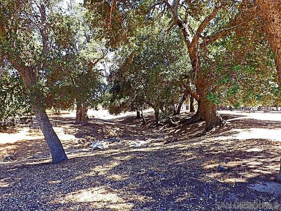 3rd image of 1122 Tierra Del Sol Rd