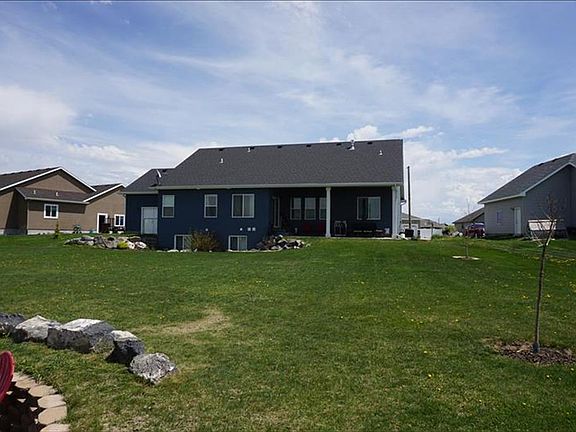 5th image of 3905 N Imperial Ln