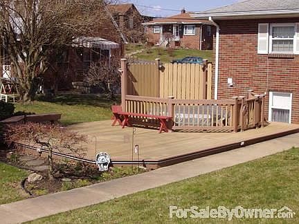 Composit Deck and Hot Tub