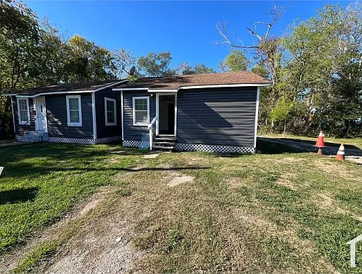 2 bed, 700 sqft, $800 — Photo 2