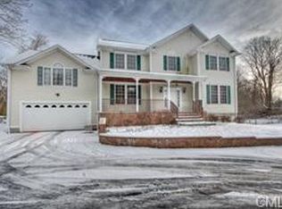 109 Brookside Dr, Fairfield, CT 06824