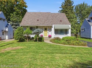 613 E Atherton Rd, Flint, MI 48507