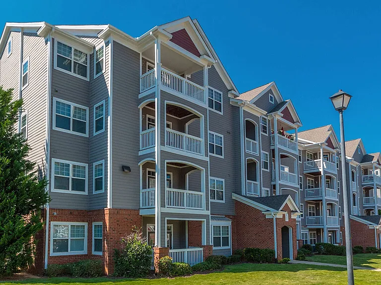 Leyland Pointe — Photo 61