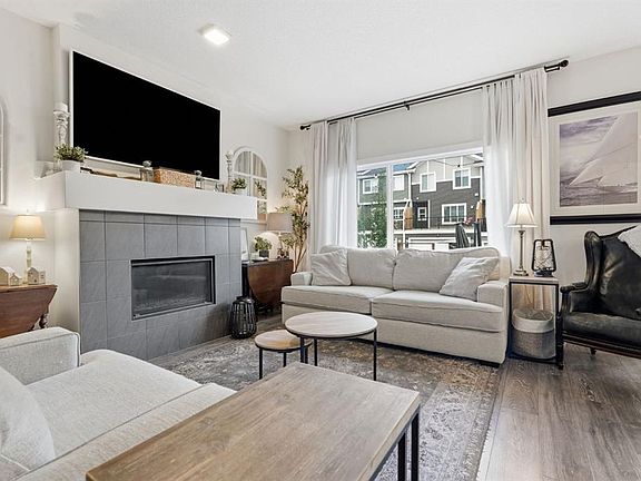3rd image of 48 SW Sundown Way