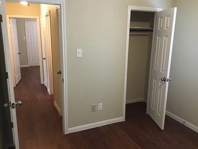 2519 Bammelwood Dr — Photo 11
