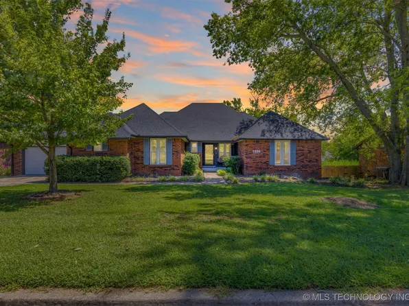 1200 N Faulkner Dr, Claremore, OK 74017