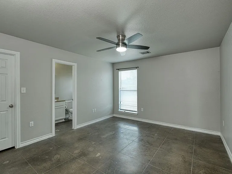 104 Castleberry Ct #A — Photo 5