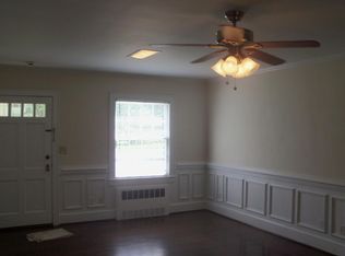 904 Clarendon St, Fayetteville, NC 28305