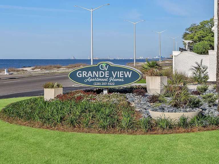 Grande View — Photo 23
