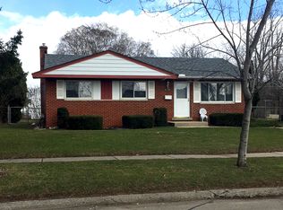 41100 Hamilton Dr, Sterling Heights, MI 48313