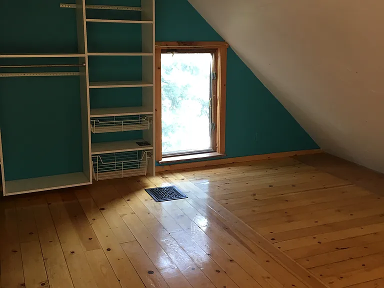 442 Milton Way — Photo 5