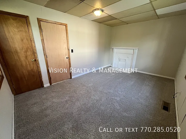 802 Williams St — Photo 24