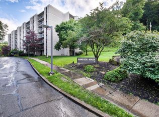 720 3rd Ave #302, New Cumberland, WV