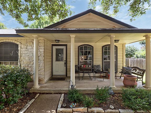 3rd image of 2556 Vernell Way