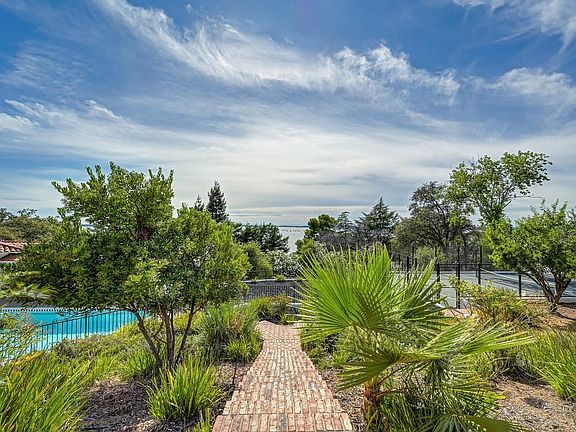 5th image of 175 Ravenna Way