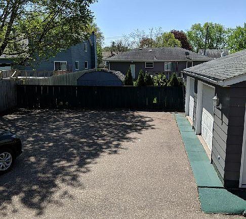 2nd image of 2234 Beech St E Unit A