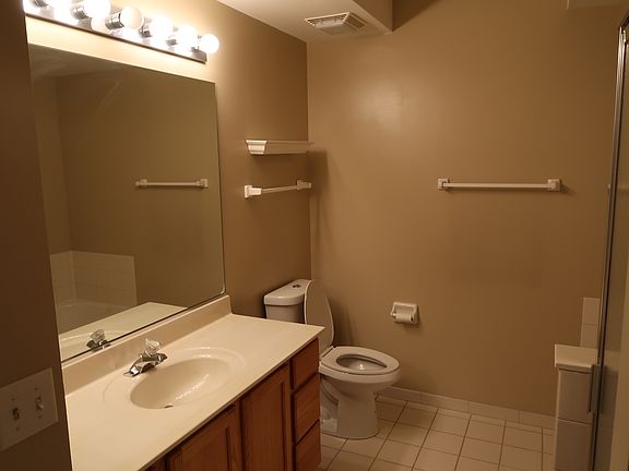 5th image of 3451 Carriage Way Dr #205