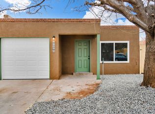 1725 Sirius Ave SW, Albuquerque, NM 87105