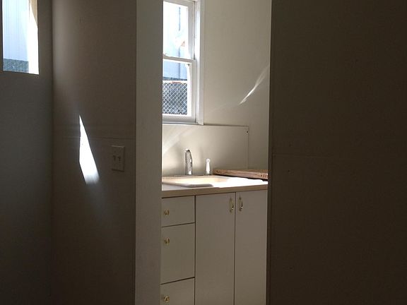 3rd image of 1320 Wright Ave #A