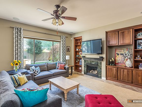 3rd image of 3361 E Yellowstone Pl