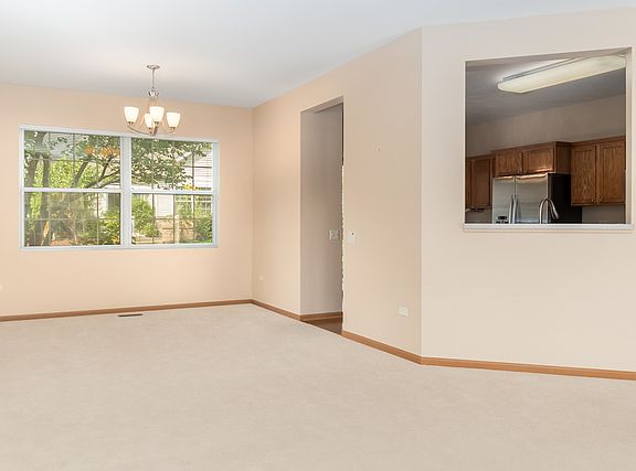 4th image of 13418 Michigan Ave
