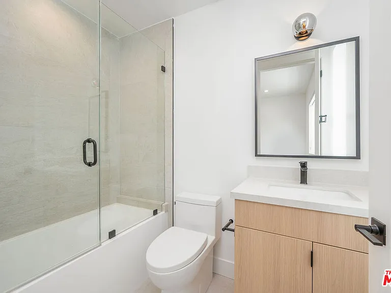 5246 Auckland Ave — Photo 10