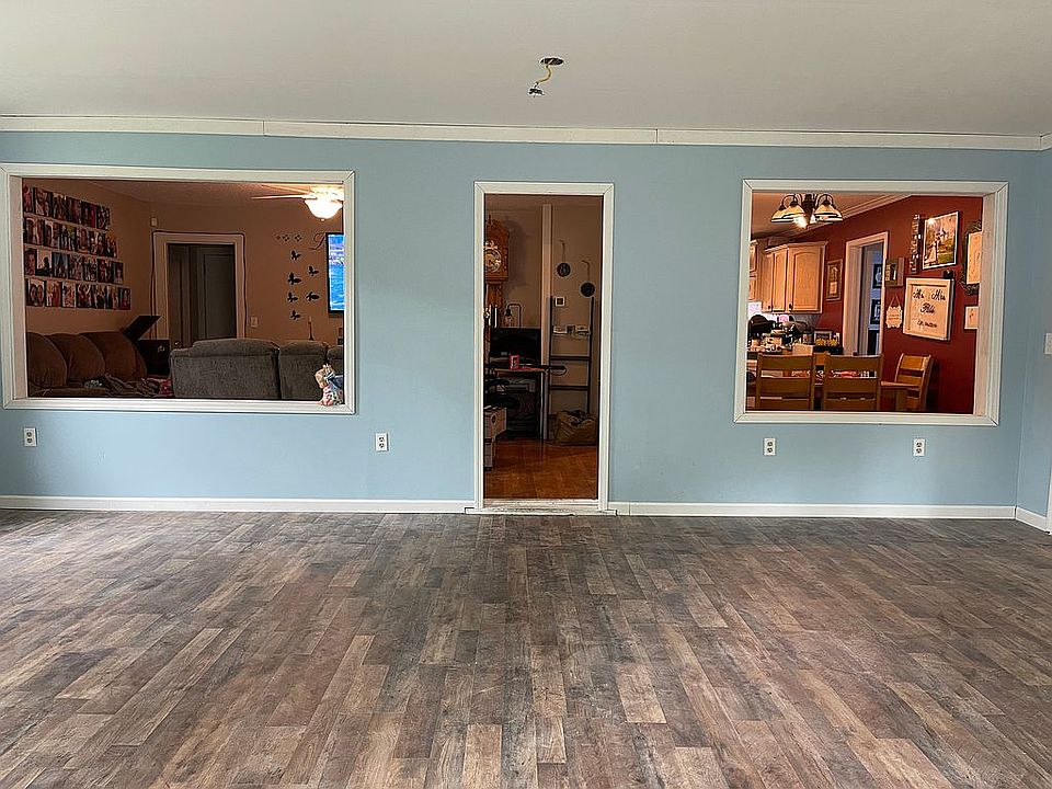 1st image of 210 Florence Ave