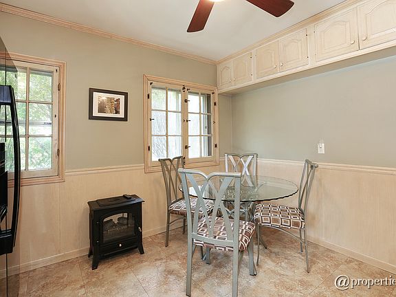 Breakfast Nook
