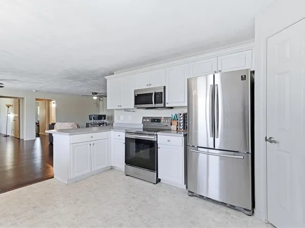 2557 Oconee Ave APT 301, Virginia Beach, VA 23454