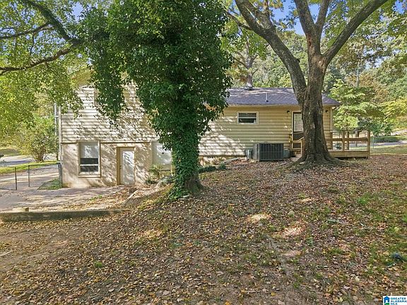 5th image of 909 Winchester Dr