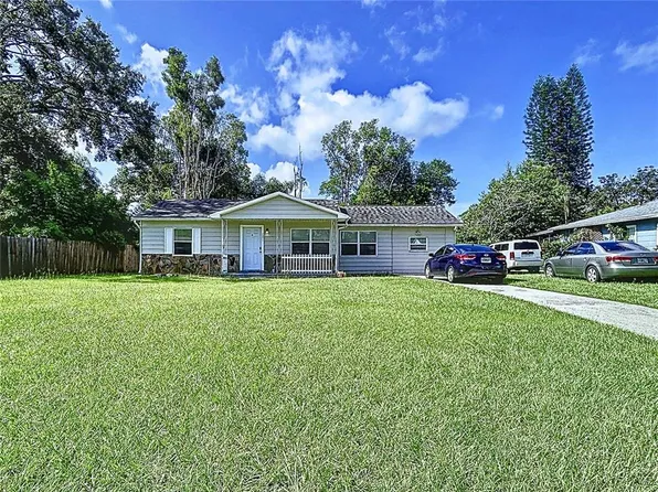 1271 Nicholson St, Clearwater, FL 33755