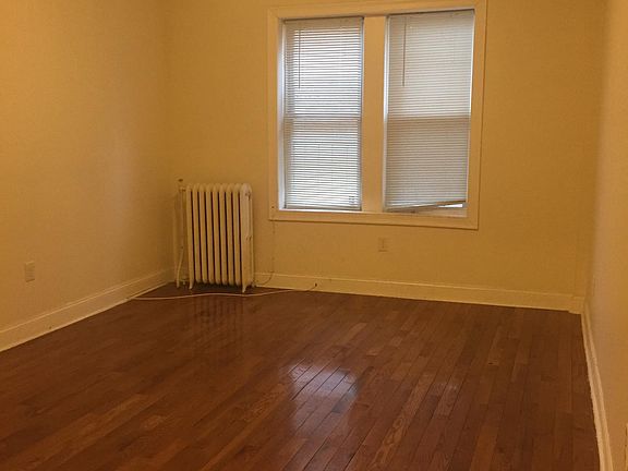 4th image of 563 Bergen Ave