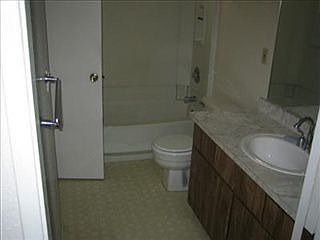 4th image of 4332 Greenholme Dr APT 27