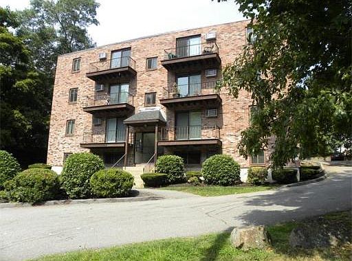 1st image of 433 Furnace Brook Pkwy APT 11