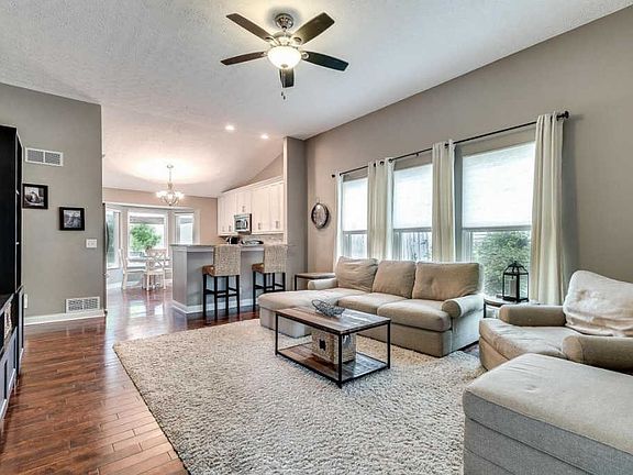 2nd image of 5035 Calhoon Dr
