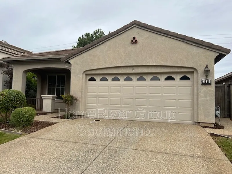 3939 Riley Anton Way photo 1