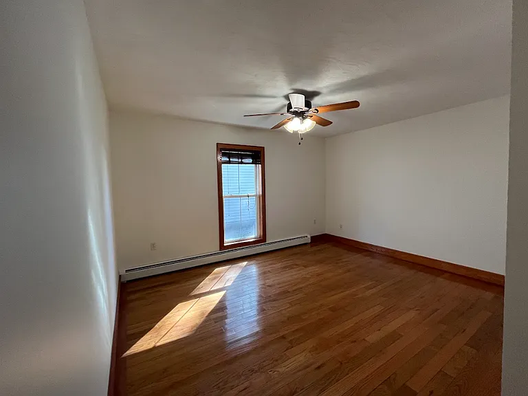 25 Greenman Ave #1 — Photo 9