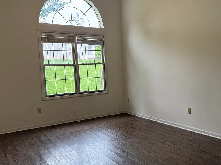 4609 Brandon Woods St — Photo 4