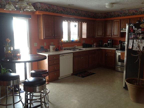 2nd image of 1596 County Road 1095