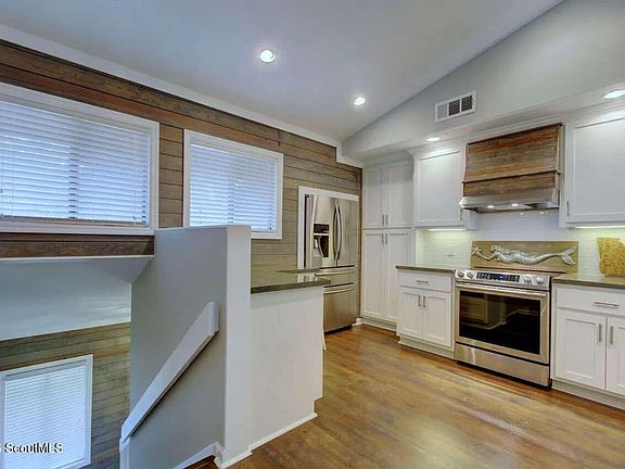 4th image of 915 Wimbledon Dr