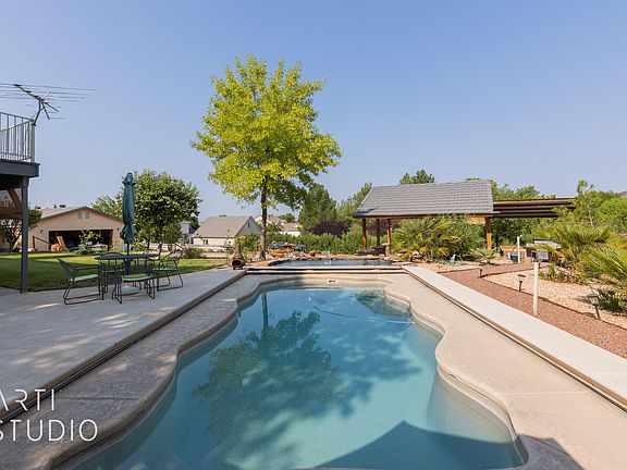 4th image of 716 S Pocahontas Dr