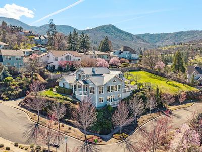 560 Sheridan St, Ashland, OR, 97520