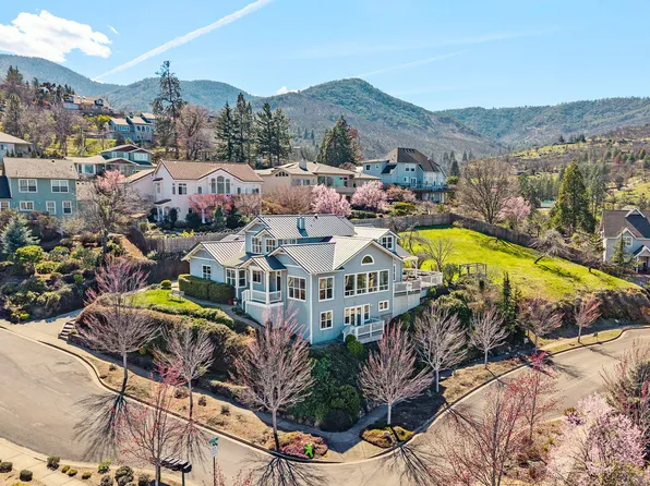 560 Sheridan St, Ashland, OR 97520