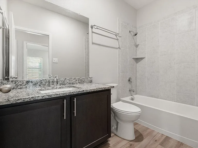 4004 Millau Ln — Photo 21