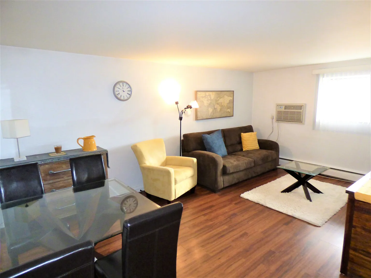 2 bed, 1.0 bath, 646 sqft, $2,800 — Photo 2