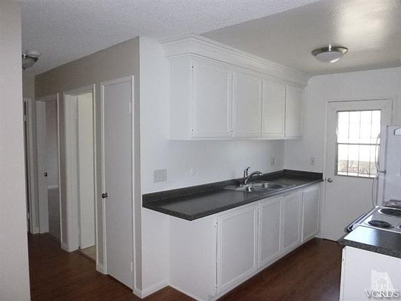3rd image of 1214 Chalmette Ave