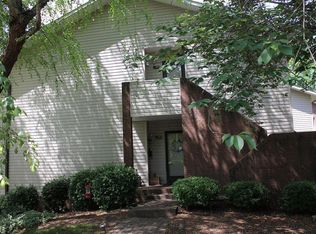 129 Forest View Dr, Winston Salem, NC 27104