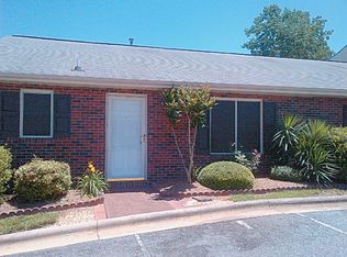 1421 19th Ave NE, Hickory, NC 28601