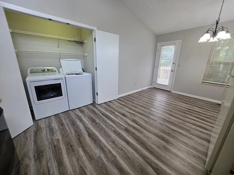 7253 Fablegate Ct — Photo 10